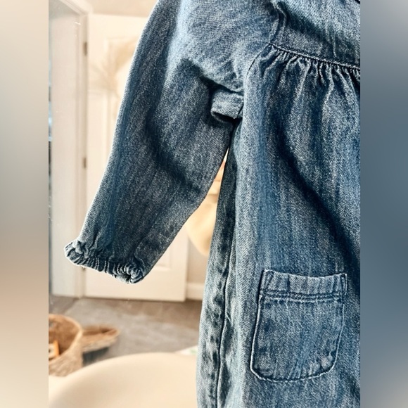Old Navy 6-9 month denim romper - Picture 3 of 4
